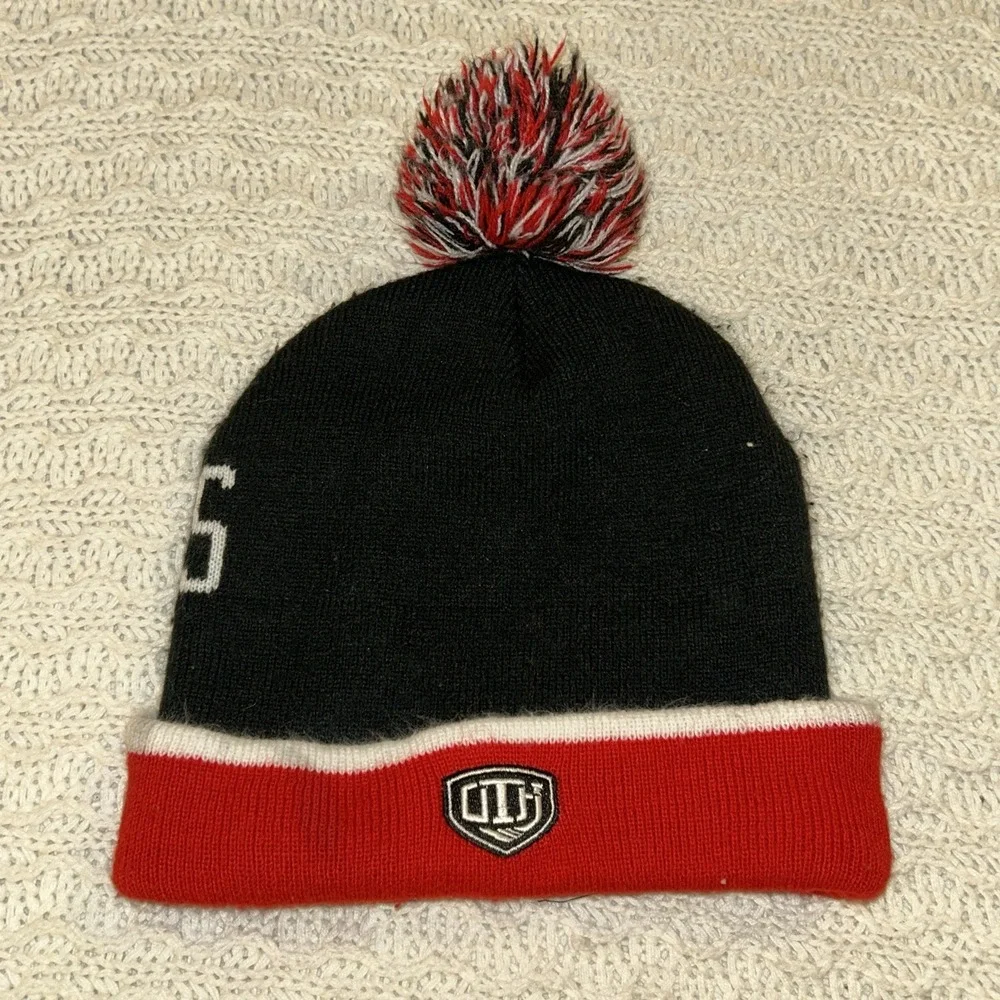 Chicago Blackhawks Winter Beanie Hat Pom Knit. Old Time Hockey Brand
